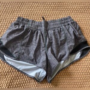 Lululemon Hotty Hot Low-Rise Lined Shorts 2.5”